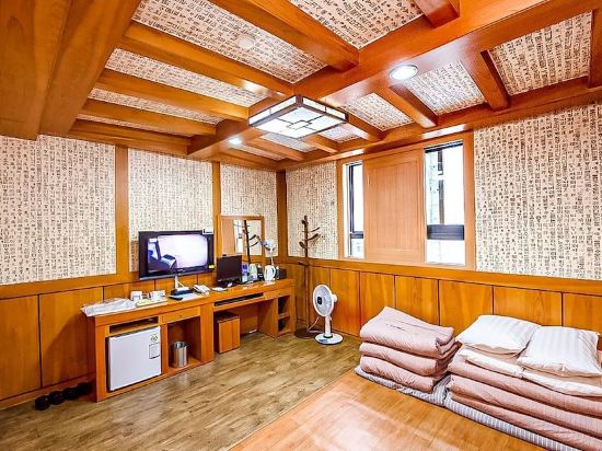 Фото Suncheon Noblesse Hotel