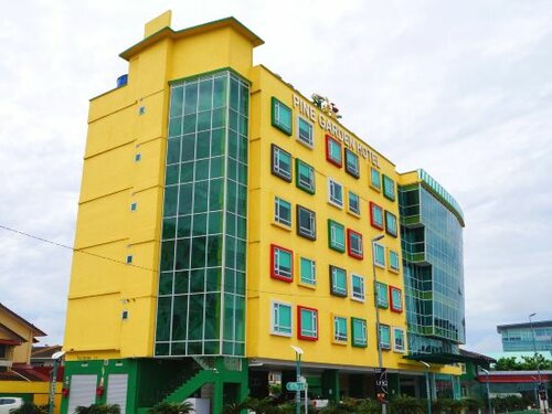 Внешний вид отеля Pine Garden Hotel в Кучинге, фото 1