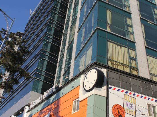 Фото Myeongdong Merlin Hotel