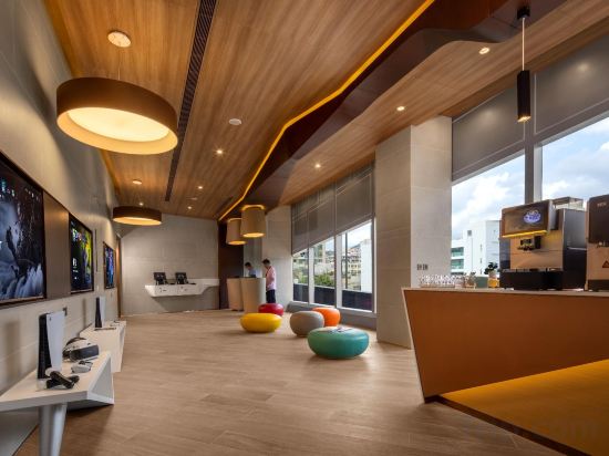 Фото отеля 1