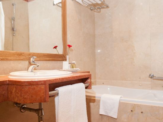 Фото Hotel Real Palacio