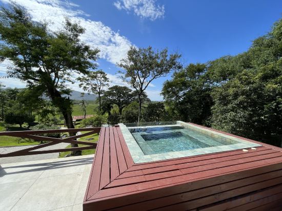 Фото Casa de Vidro - Hospedar com Propósito