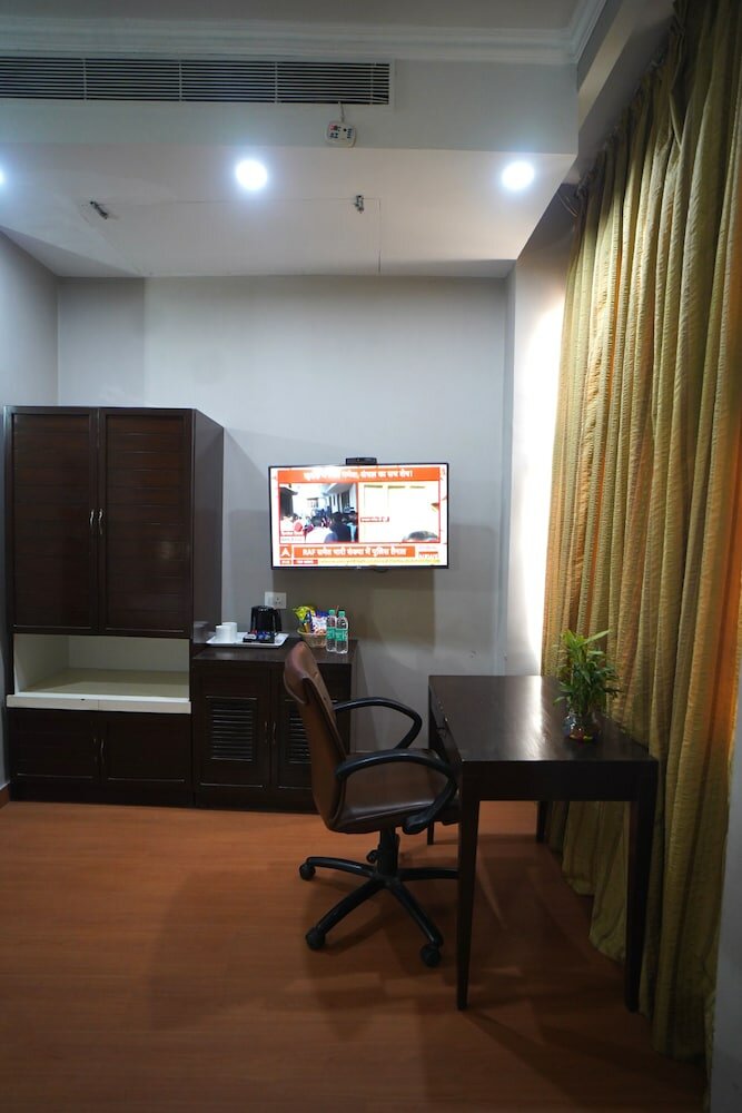 Фото The Corus Hotel