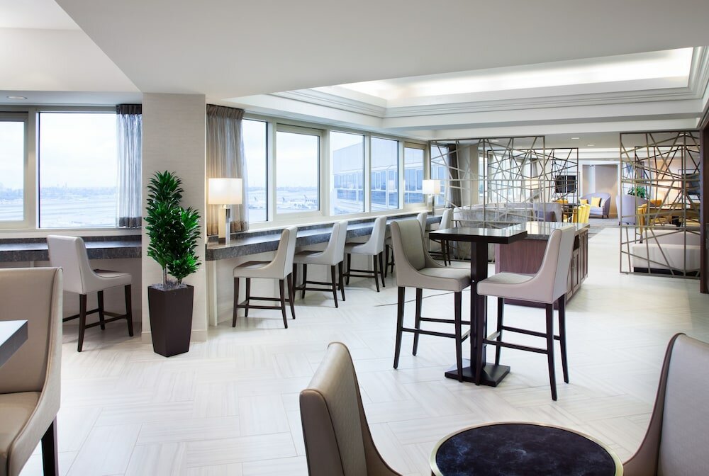 Фото Sheraton Gateway Los Angeles Hotel