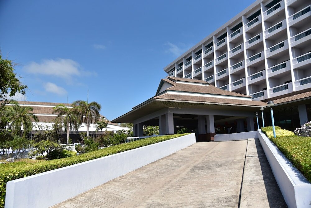 Фото BP Samila Beach Hotel & Resort