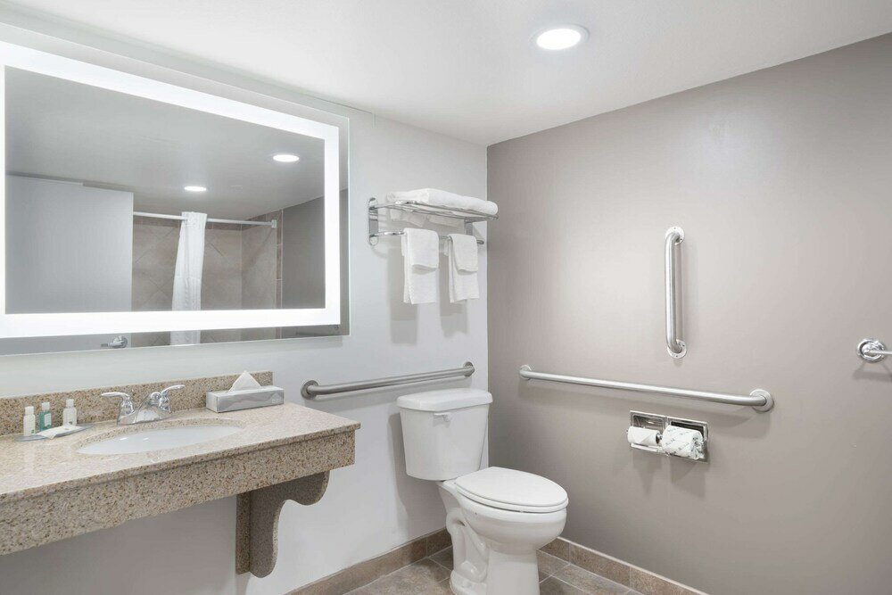 Фото Rodeway Inn Idaho Falls