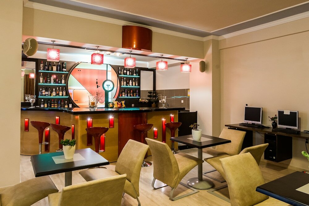 Фото Ionis Art Hotel