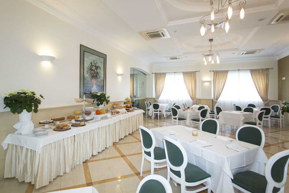 Фото Hotel Cavaliere