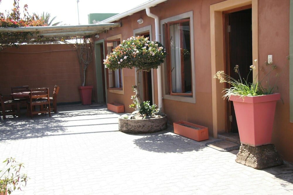 Фото Dunedin Star Guesthouse