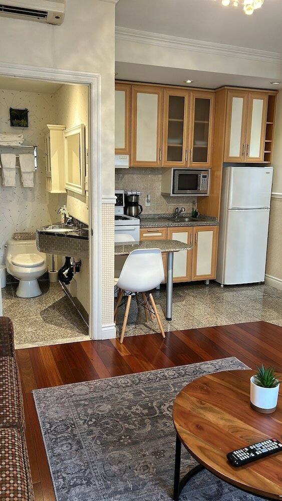 Фото Parc Suites Hotel