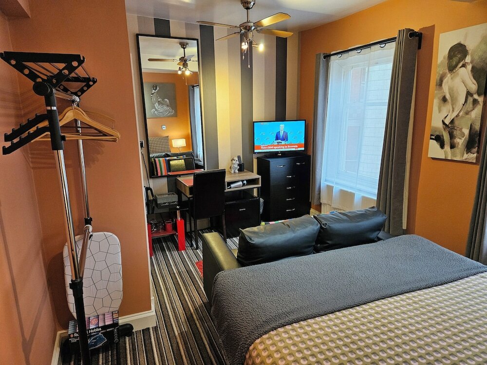 Фото Robin 7 Lodge City Centre