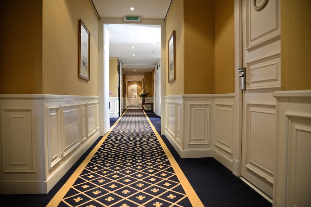 Фото Carlton Lausanne Boutique Hotel