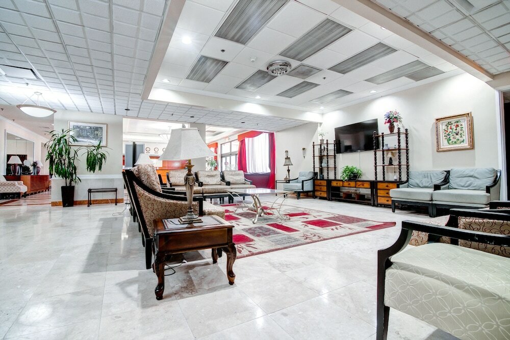 Фото Ramada Plaza by Wyndham Atlanta Airport