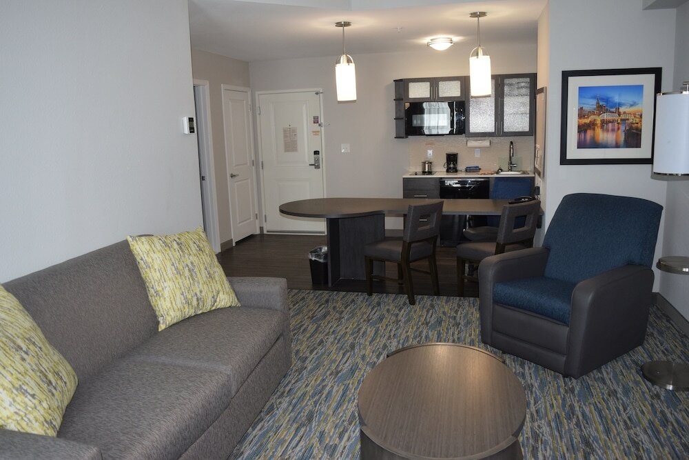 Фото Candlewood Suites Nashville - Metro Center, an Ihg Hotel