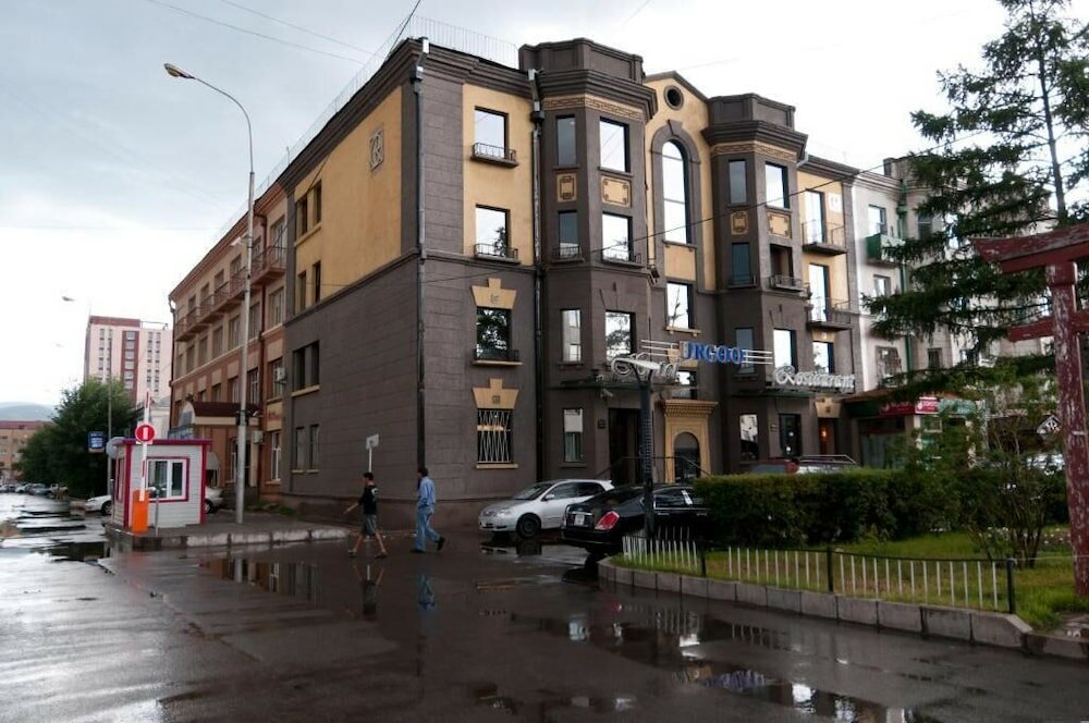 Фото отеля 1