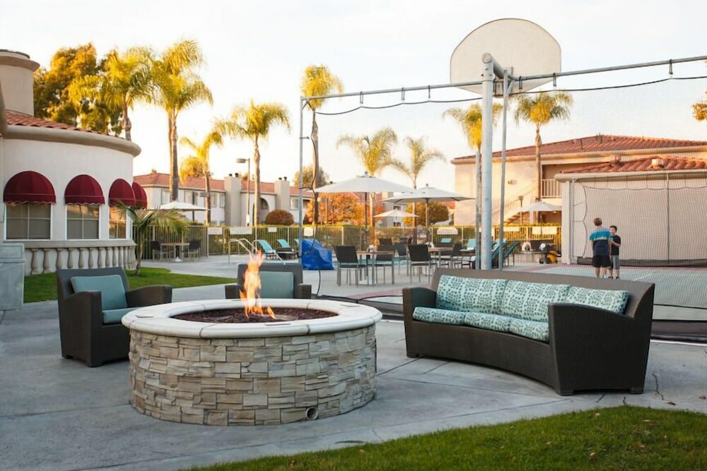 Фото Residence Inn by Marriott La Mirada