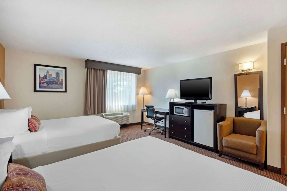 Фото Best Western Des Plaines Inn