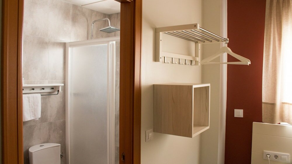 Фото Hostal San Vicente II