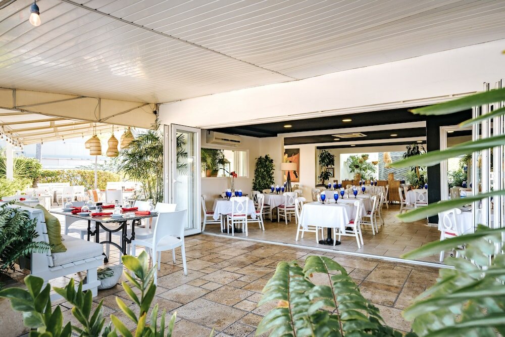 Фото Playa Linda Beach Resort