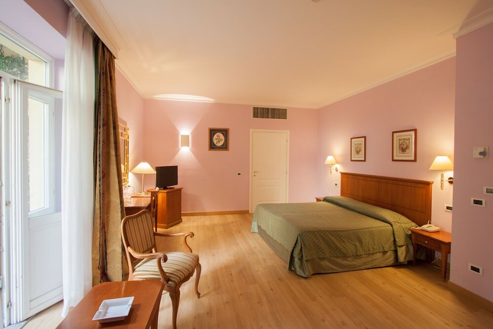 Фото Ateneo Garden Palace