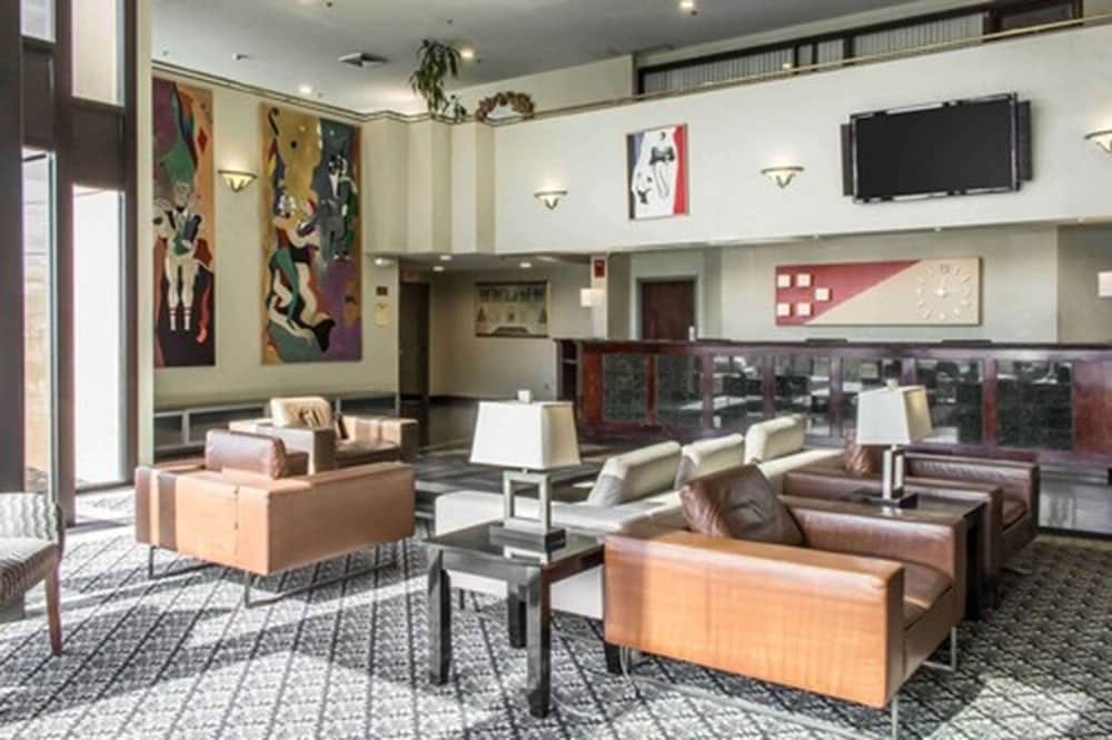 Фото Clarion Hotel & Conference Center