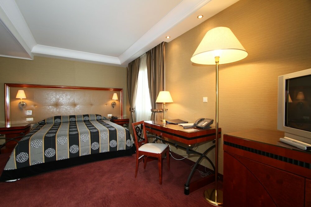 Фото Piraeus Theoxenia Hotel