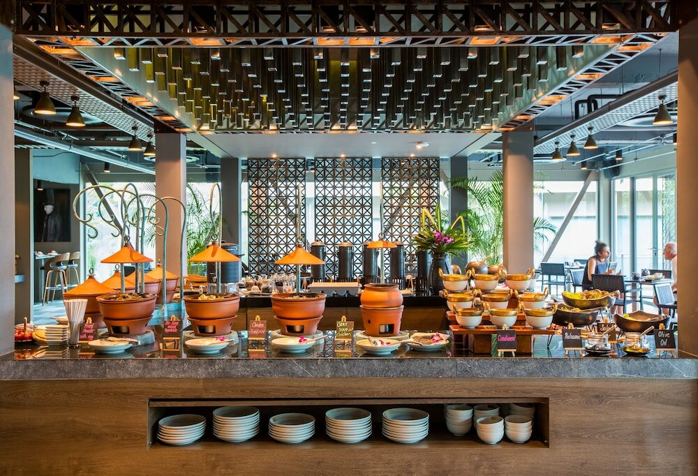 Фото Fusion Suites Phuket Patong