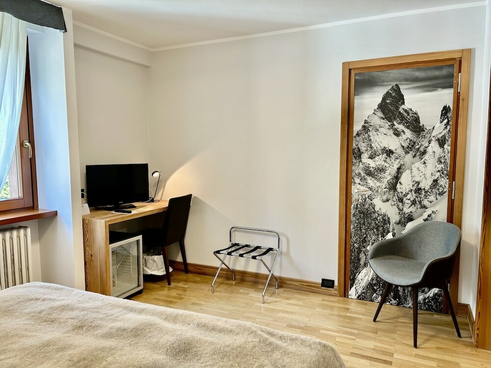 Фото Croux Hotel