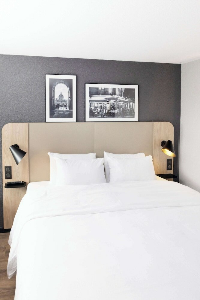 Фото Campanile Nature Taverny