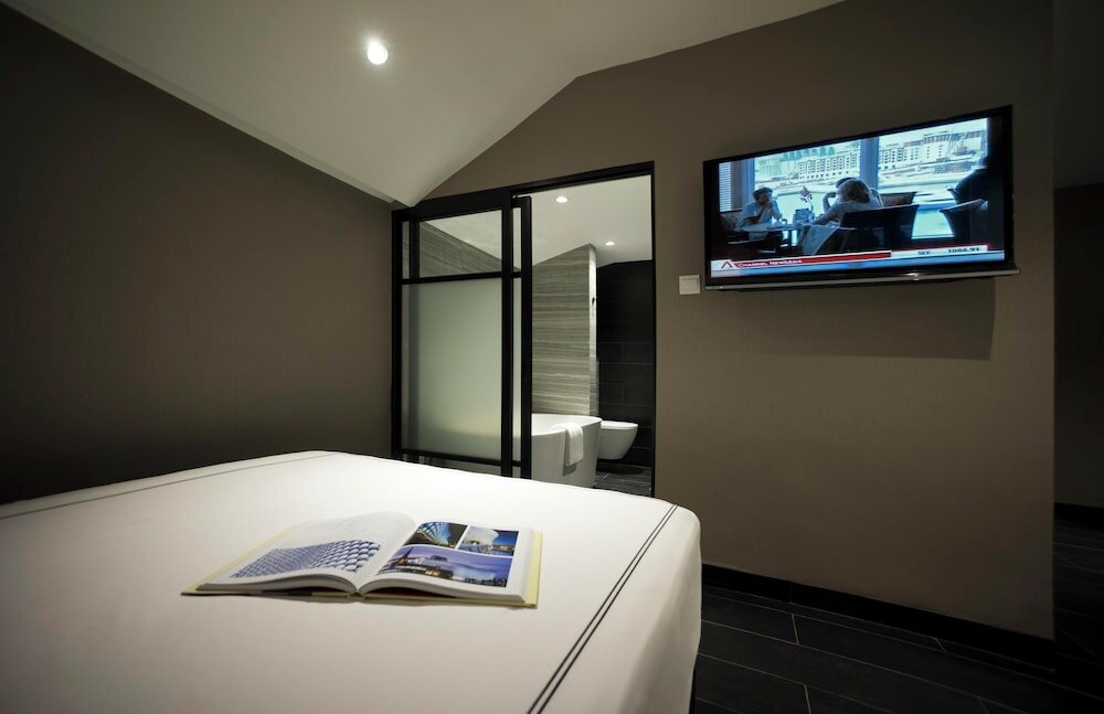 Фото Venue Hotel The Lily