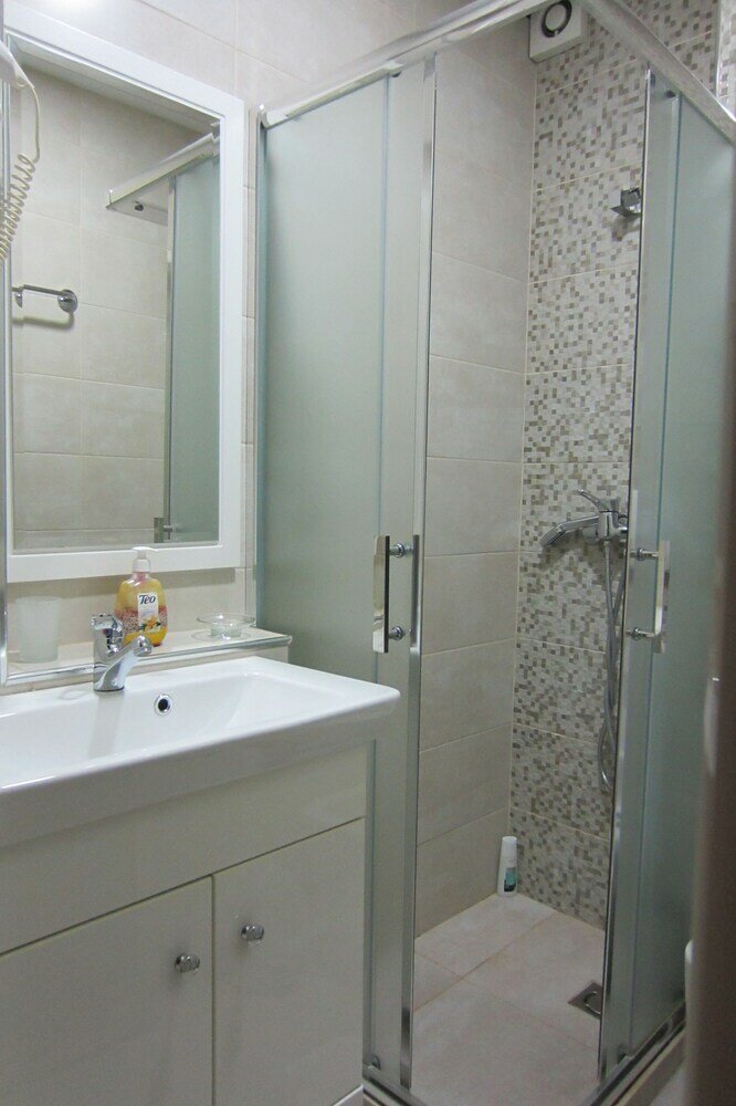 Фото Freddy's Hotel