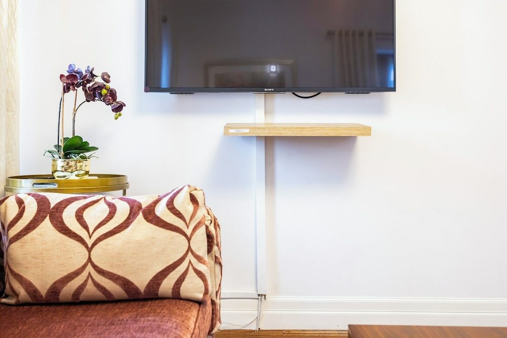 Фото Carlton Court - Mayfair