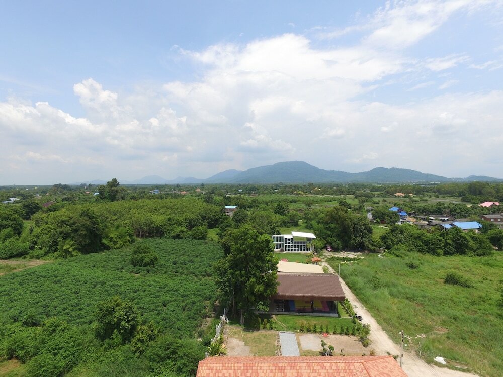 Фото Tree Roots Retreat