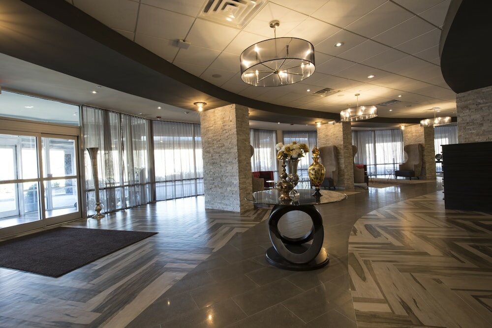 Фото Crowne Plaza Saddle Brook, an Ihg Hotel