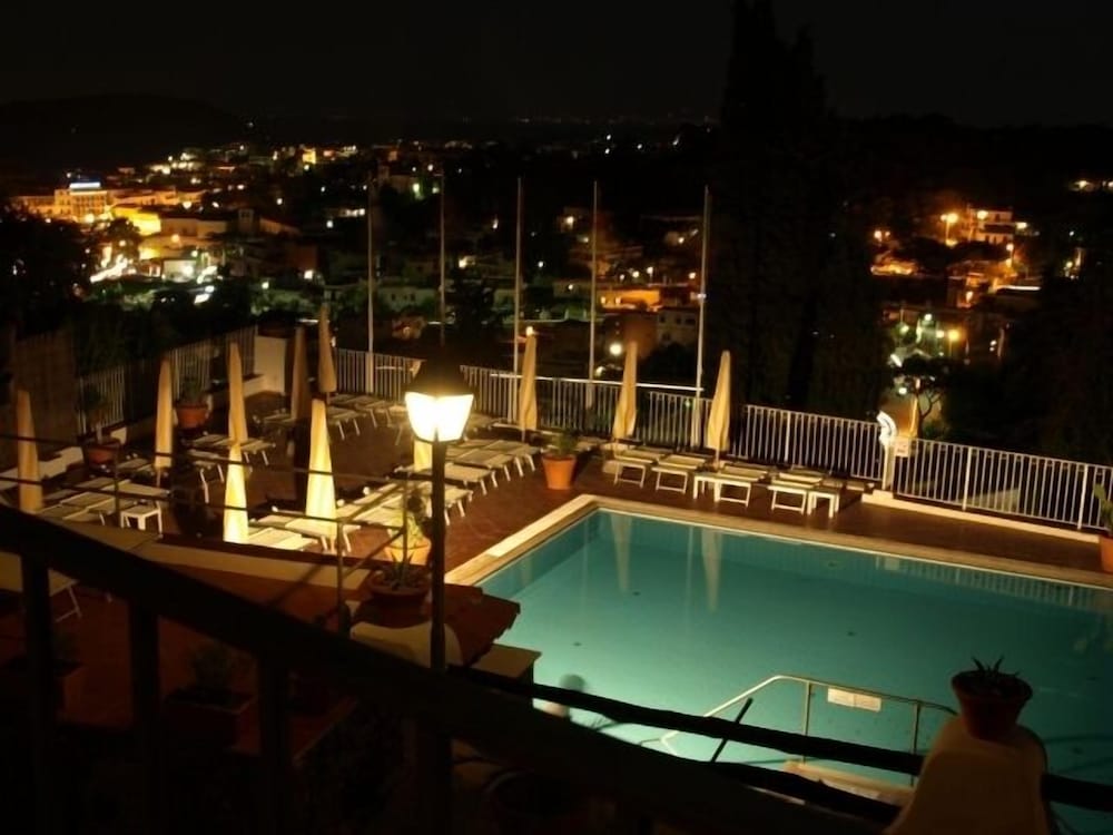 Фото Don Pedro Hotel