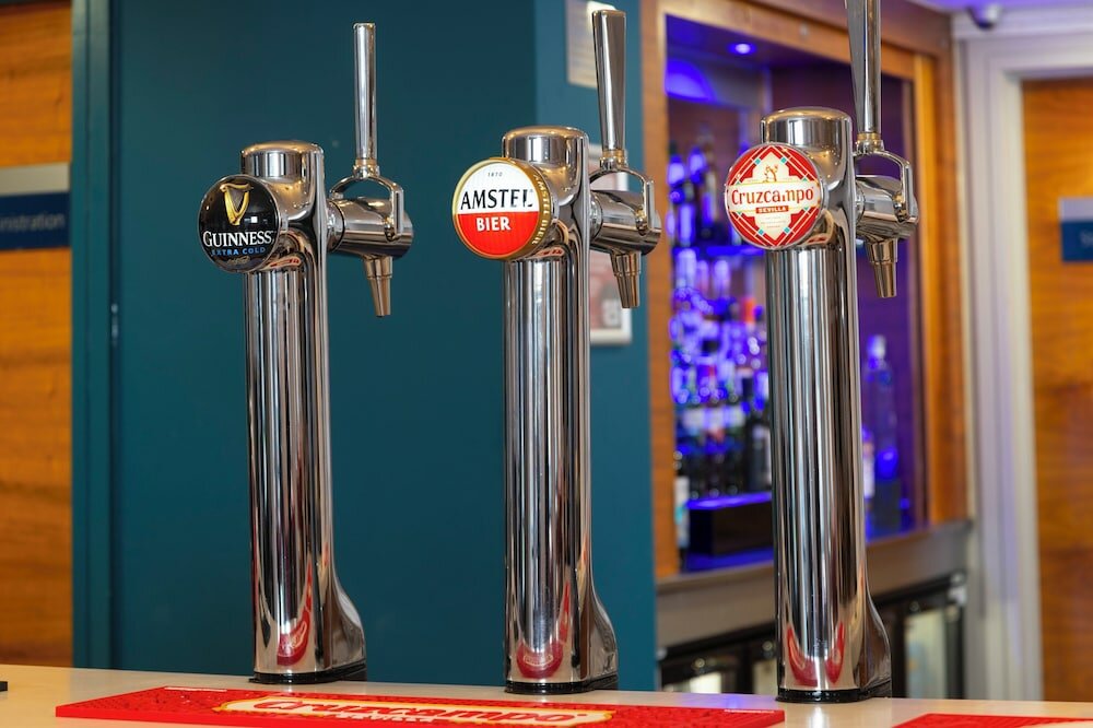 Фото Holiday Inn Express Stevenage, an Ihg Hotel