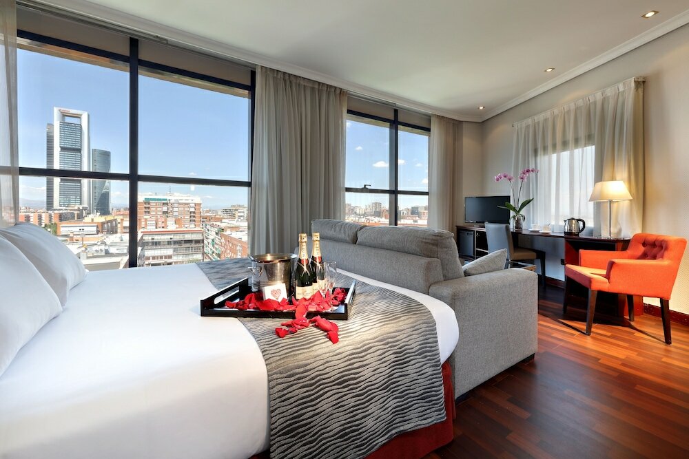 Фото Crisol Vía Castellana