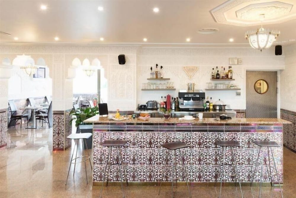 Фото Hôtel Le Saint Germain