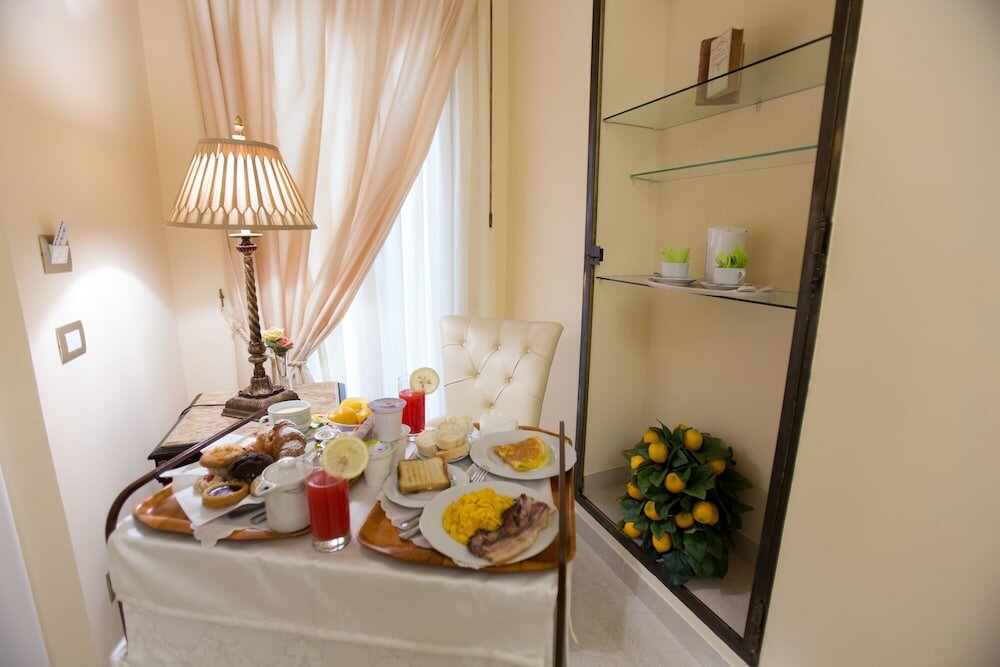 Фото Royal Suite Trinità dei Monti