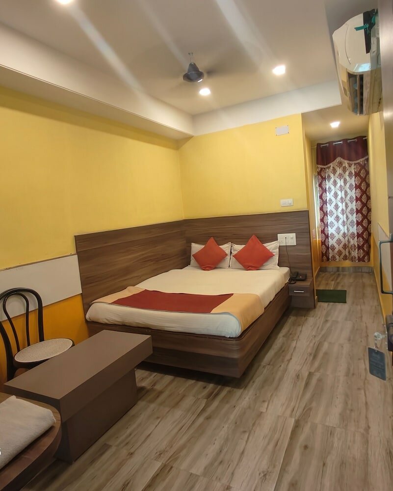 Фото Green Valley Hotel