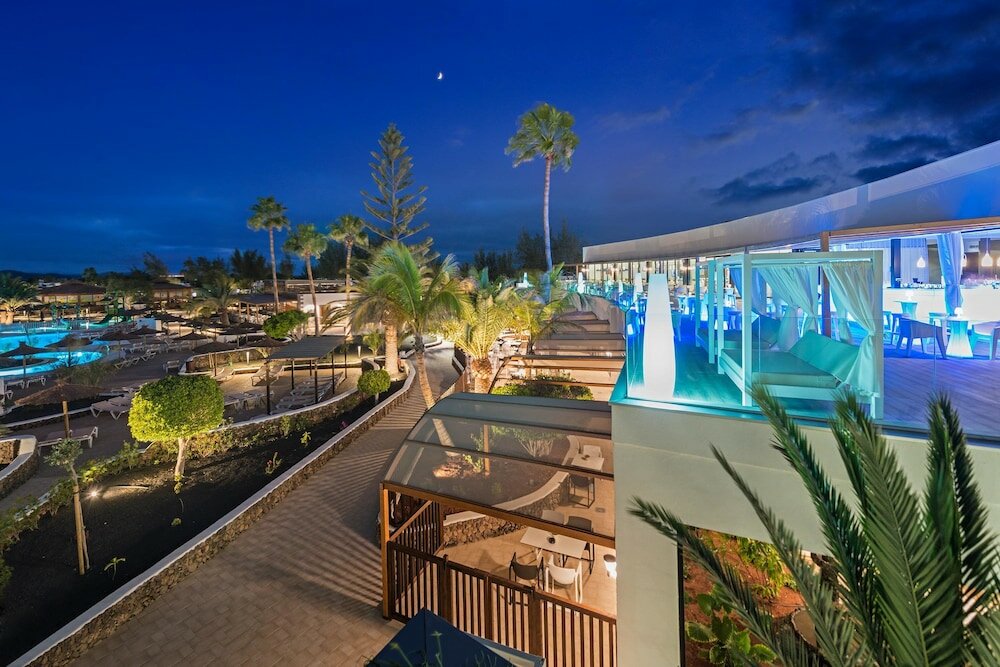 Фото Elba Premium Suites - Adults Only