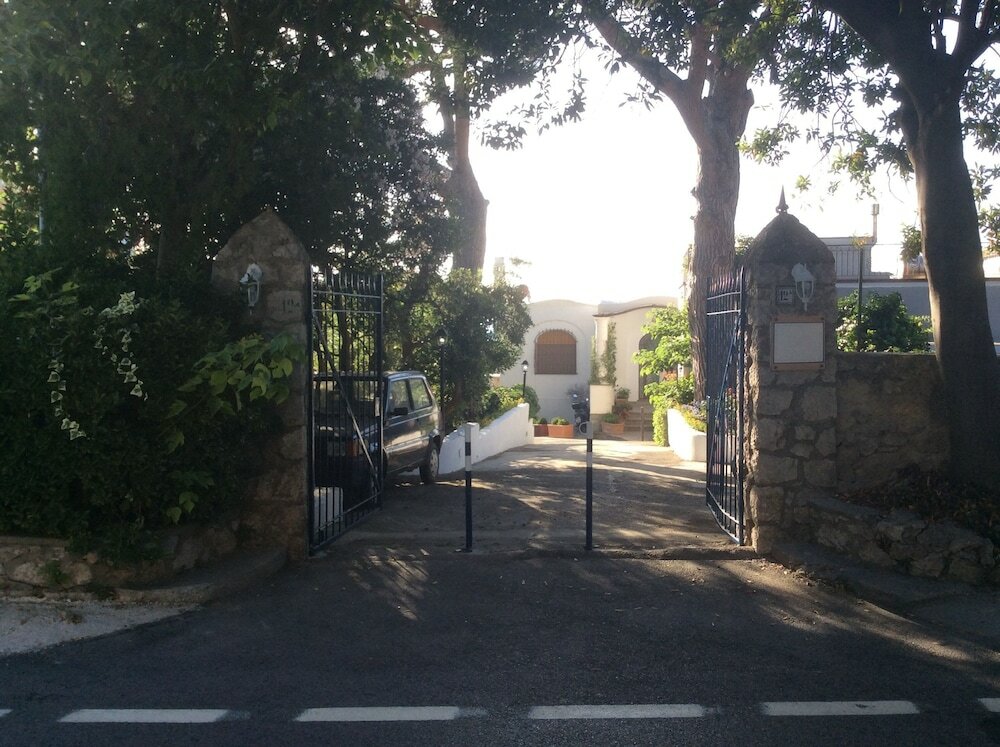 Фото Hotel Victoria Place