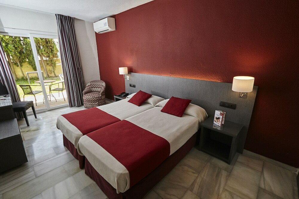 Фото Nerja Club by Dorobe Hotels