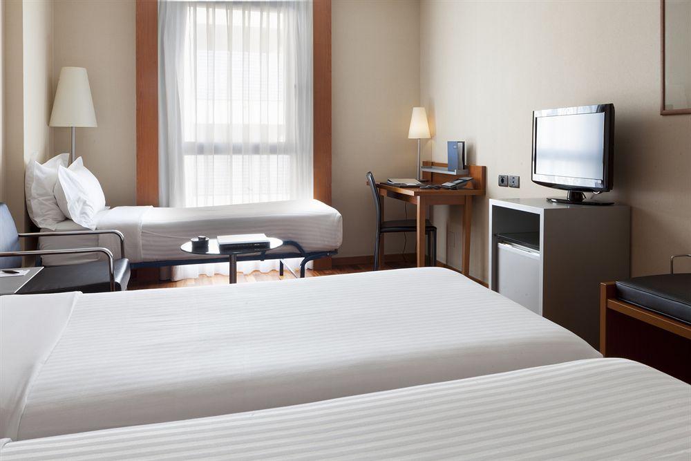 Фото B&b Hotel Zaragoza Los Enlaces Estacion