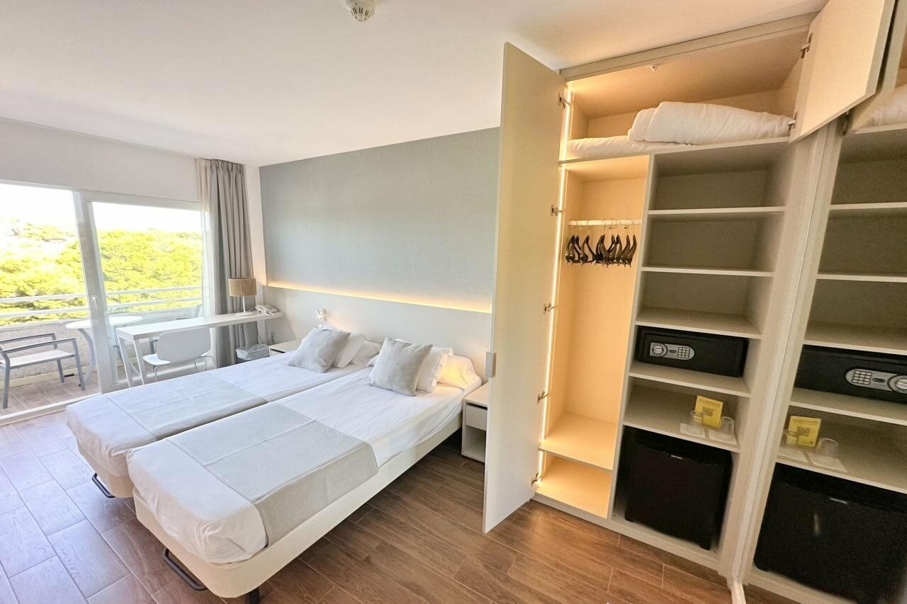 Фото Eix Platja Daurada Hotel & SPA