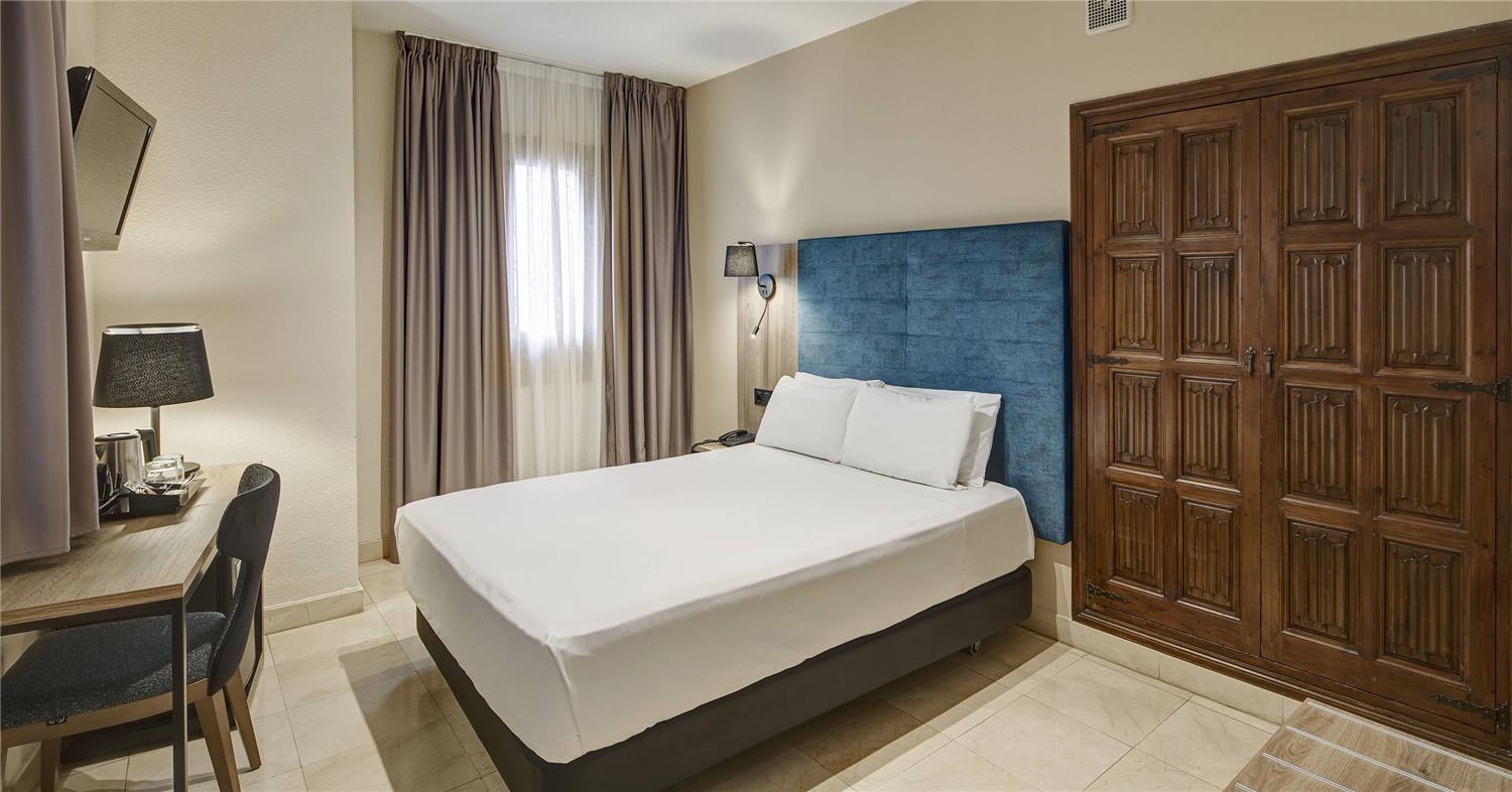 Фото Hotel Sercotel Alfonso VI