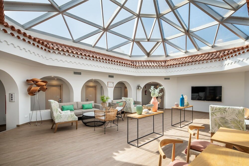 Фото Hotel Livvo Puerto de Mogán