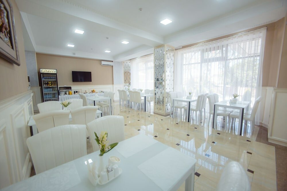 Фото Discovery Hotel Bishkek