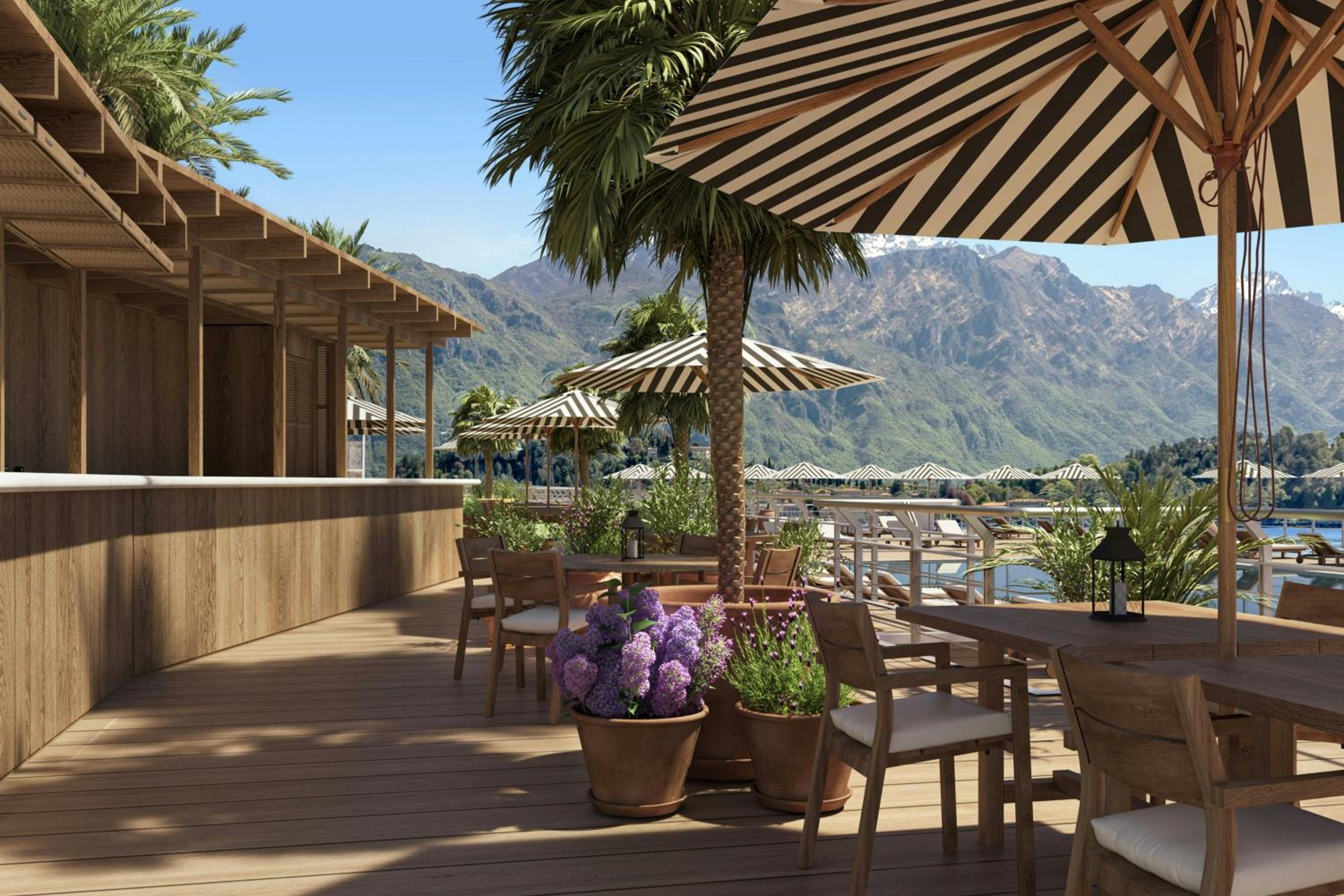 Фото Britannia Excelsior