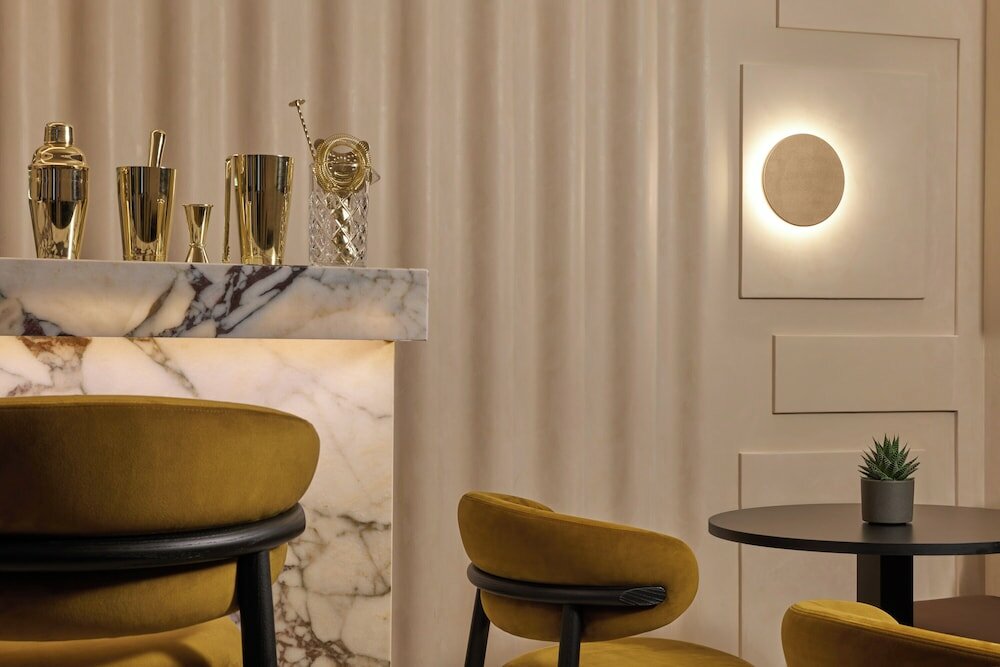 Фото Borghese Contemporary Hotel